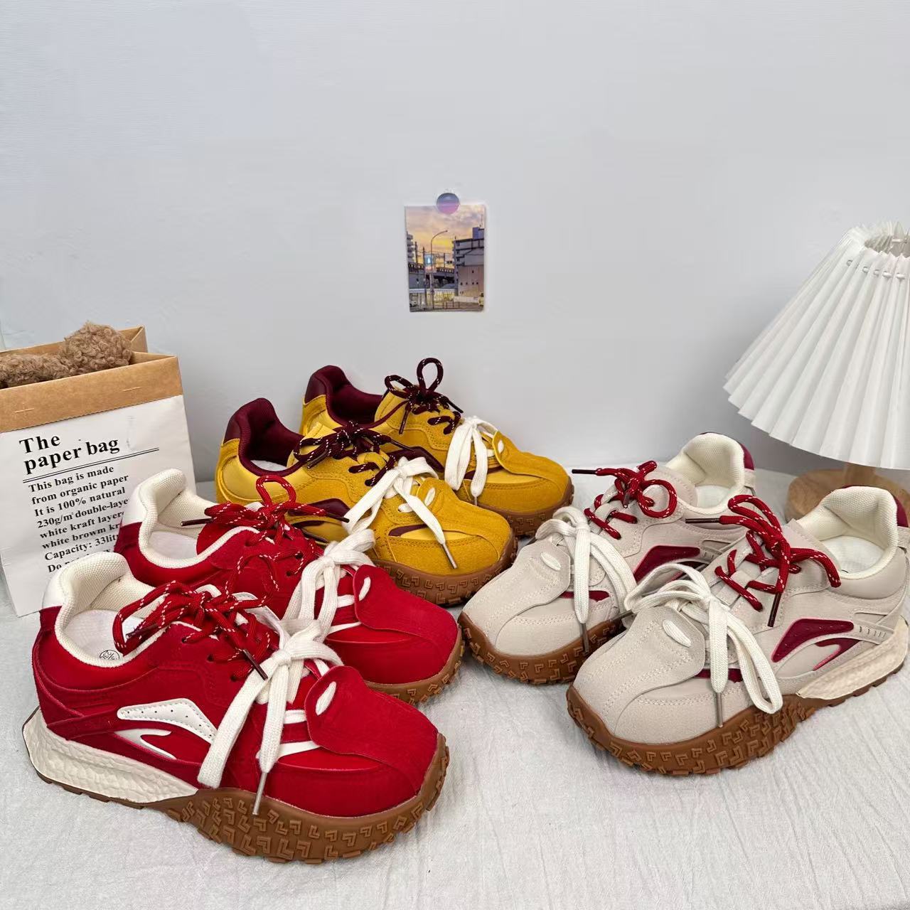 A9906 estilo de Hong Kong zapatos deportivos de palomitas de maíz de suela gruesa para mujer 2025 primavera y otoño nuevos zapatos casuales transpirables chic