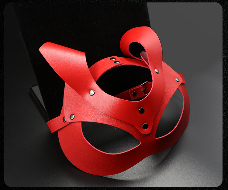 SM Ghost Face Eye Mask in Black Leather for Adult Couples — detail image 28