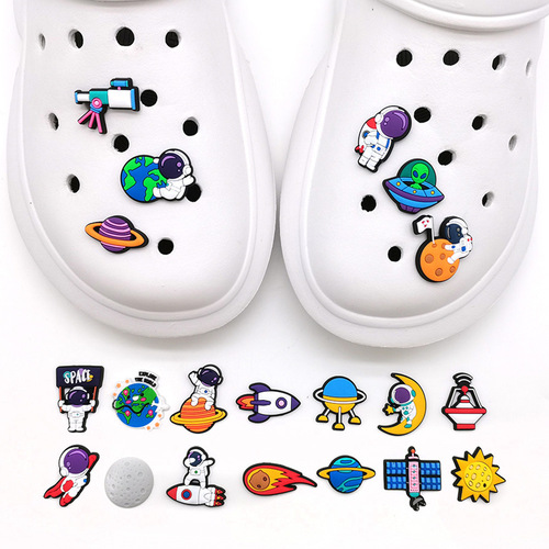 Cartoon Cute Astronaut Series Planet Space Cavern Shoes Flower Shoe Buckle Removable DIY Shoe Accessories Gift