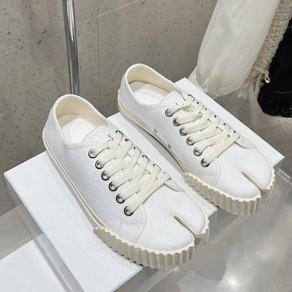 Canvas tabi instapschoenen voor dames en heren veelzijdige mode_voghion.com