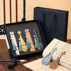 A tassel classical bookmark stainless steel creative travel souvenir national trend cultural and creative metal bookmark Chinese style