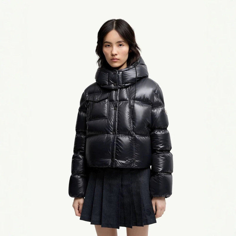 Complete with all three labels, high-end version 2026 Mong family down jacket, winter white duck down, thickened for warmth, Mong family down coat Complete with all three labels, high-end version 2026 Mong family down jacket, winter white duck down, thickened for warmth, Mong family down coat
