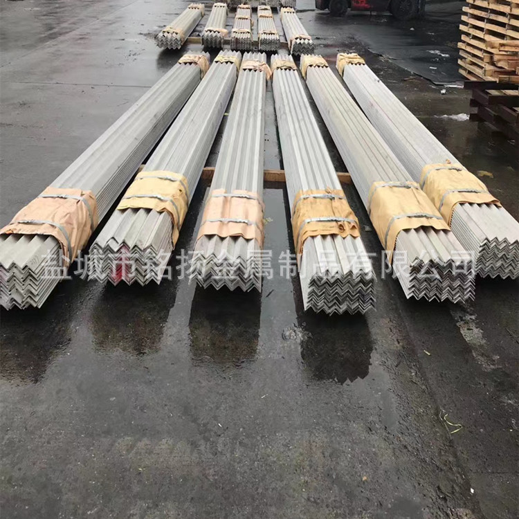 厂家供应304不锈钢角钢 不锈钢焊接角钢 大角钢制作2022