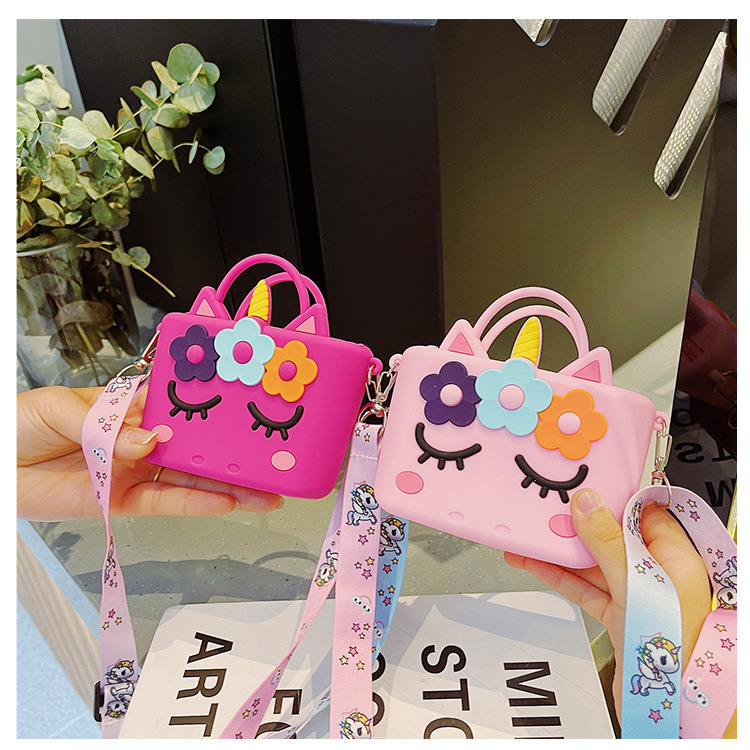 90g Weight Nylon Lining Material Zipper Closure Type Single Shoulder Strap Strap Type Animal Pattern White, Pink, Red Color Cute Cartoon  Silicone Bag 9