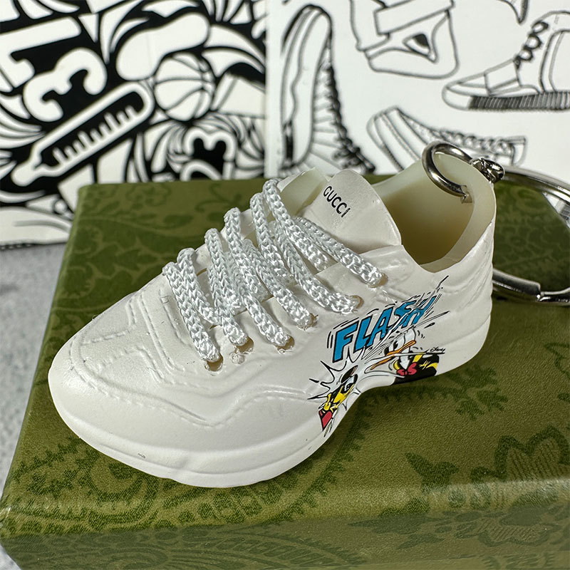 10.g donald duck + box