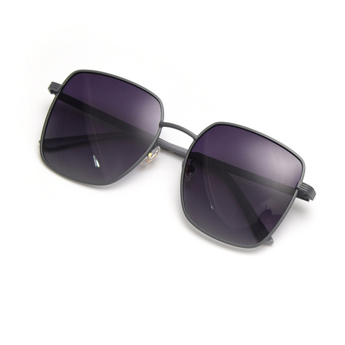 Weiyi D050 European and American Metal Square Sunglasses Women's Trendy Internet Celebrity Street Photo Sunglasses Dongdaemun Cross-Border Polarized Glasses