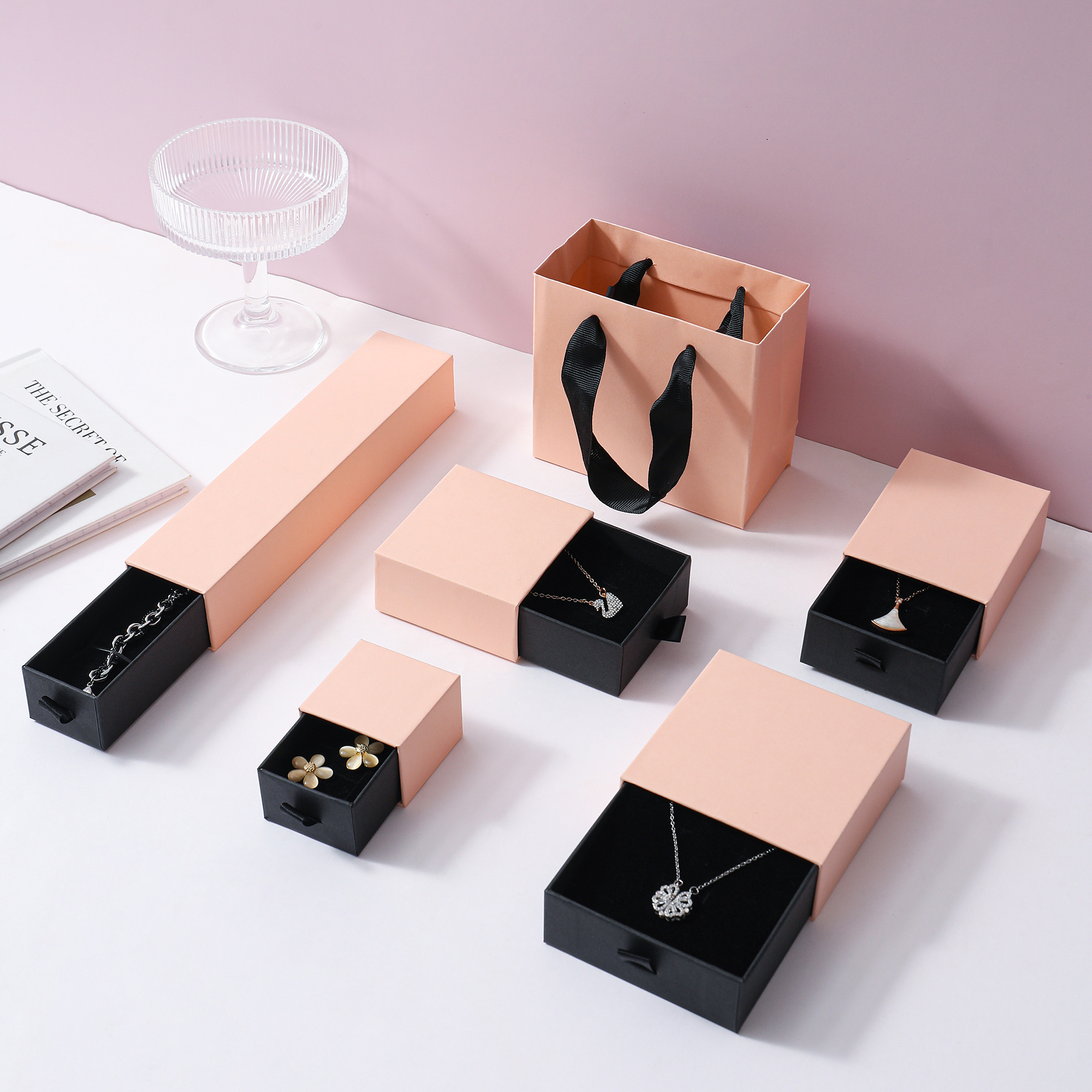 1 Pieza Papel Básico Estilo Simple Fiesta A Diario Cuadrado Color Sólido Joyeros display picture 1