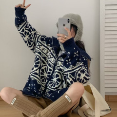 韩版复古大翻领撞色提花毛衣外套女秋冬新款宽松拉链针织开衫外穿