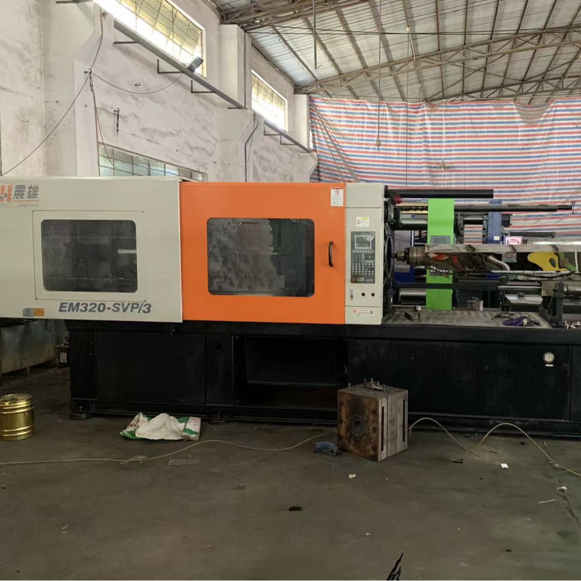 震雄320TPET瓶胚伺服注塑机