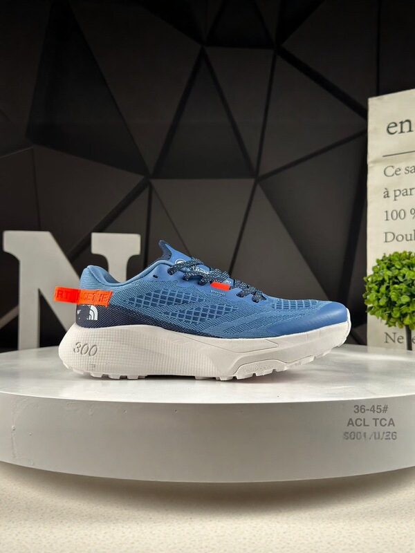 Cross-Border Putian North the 300 Off-Road Low-Top Running Shoes, Non-Slip Hiking Shoes for Men and Women, Outdoor Mountaineering Shoes with Good Grip Cross-Border Putian North the 300 Off-Road Low-Top Running Shoes, Non-Slip Hiking Shoes for Men and Women, Outdoor Mountaineering Shoes with Good Grip