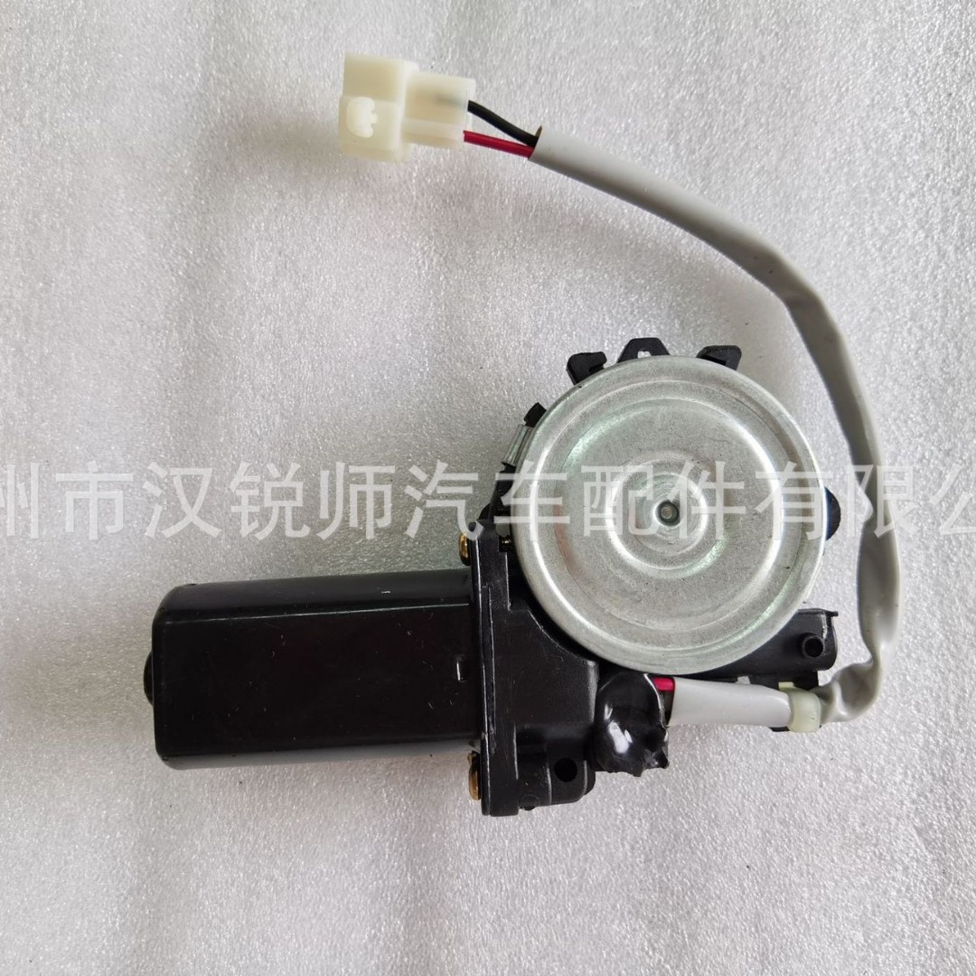 85710-60020 подходит для заднего левого и правого двигателя стеклоподъемника нового пикапа Toyota Land Cruiser.