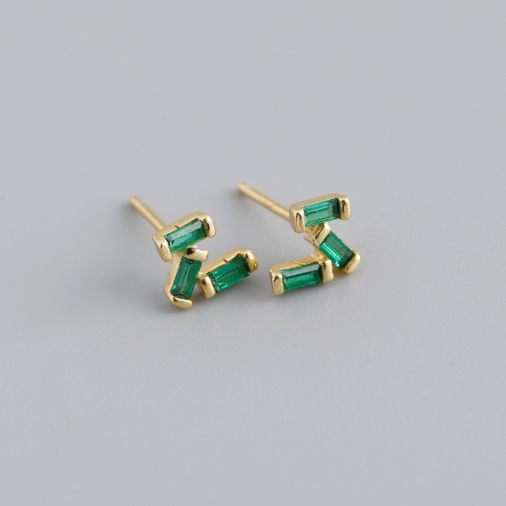 Simple Style Geometric Sterling Silver Inlaid Zircon Ear Studs 1 Pair display picture 3