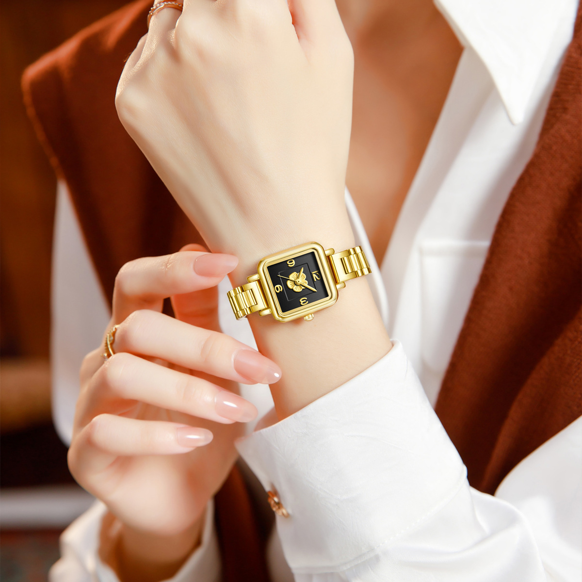 Gordi Vintage Style Black Gold Small Square Light Luxury Niche Temperamento High-end Camellia Women's Steel Band Quartz_voghion.com