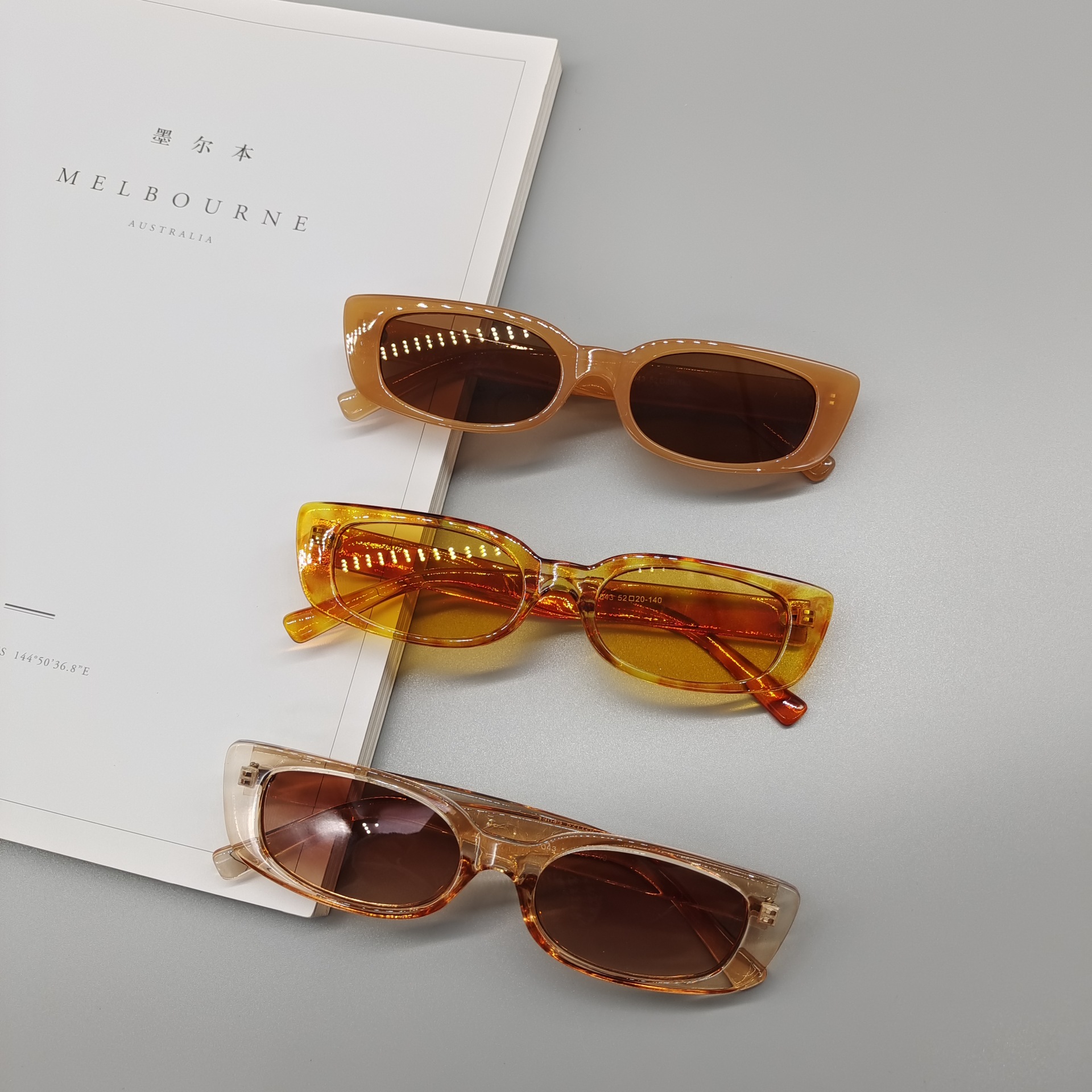 Full Frame Glasses Structure Elegant Glam Hip-Hop UV400 Protection Resin Full Frame Women's Sunglasses