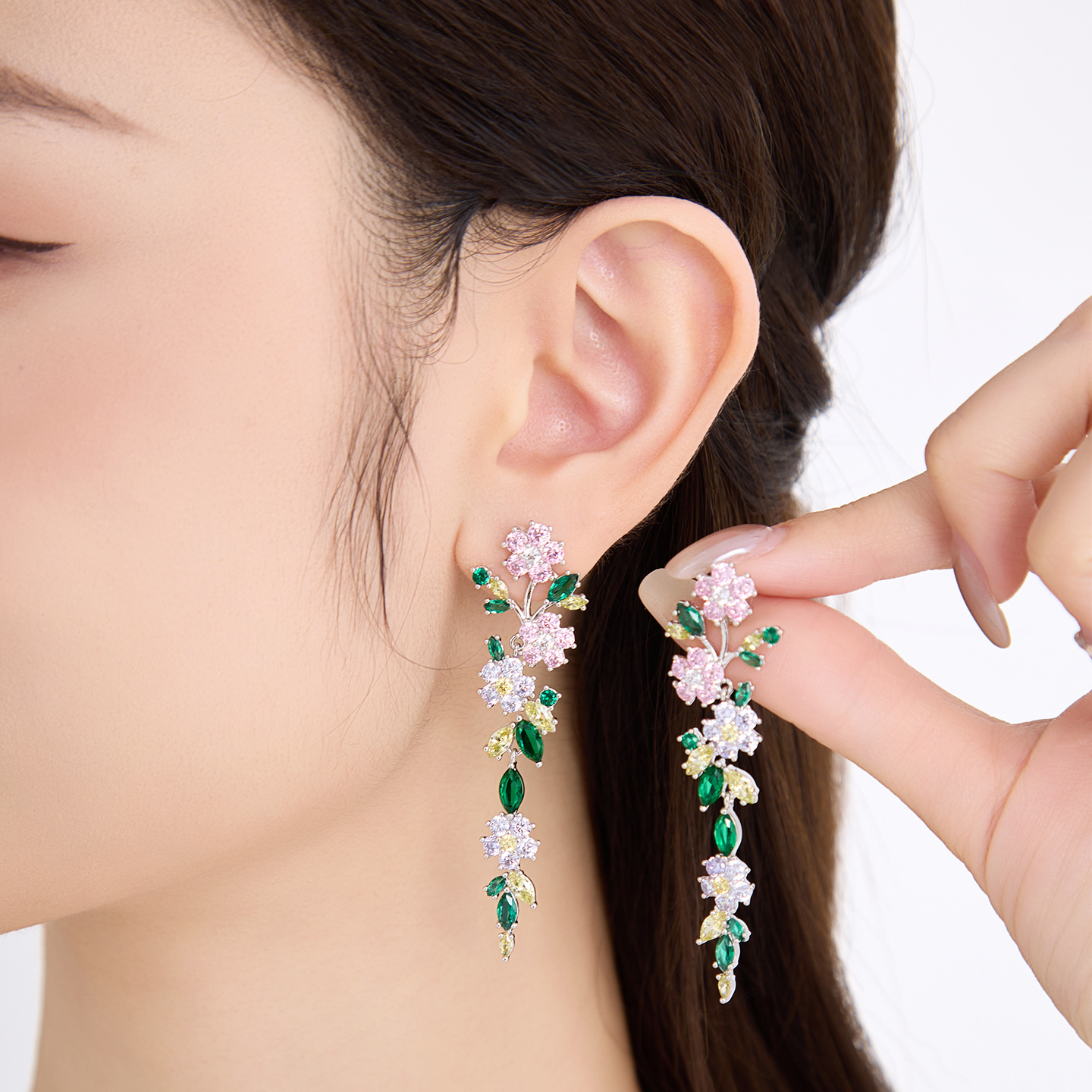 Pendientes Largos de Flores de Aleación
