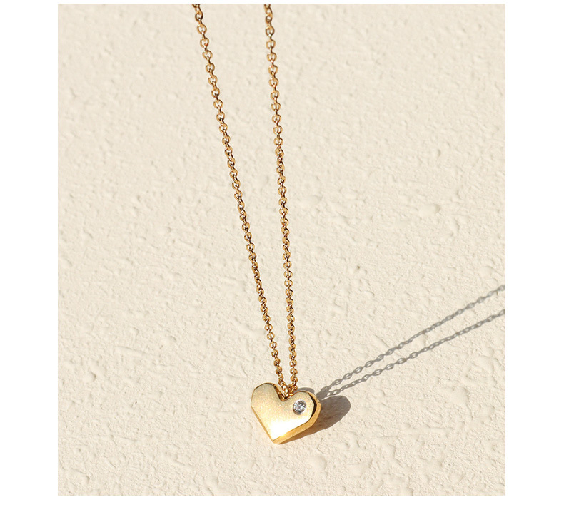 Titanium Steel Peach Heart Zircon Necklace display picture 4