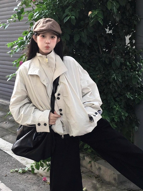 立领短款风衣外套女春秋2025新款设计感宽松休闲花苞型夹克上衣潮|undefined