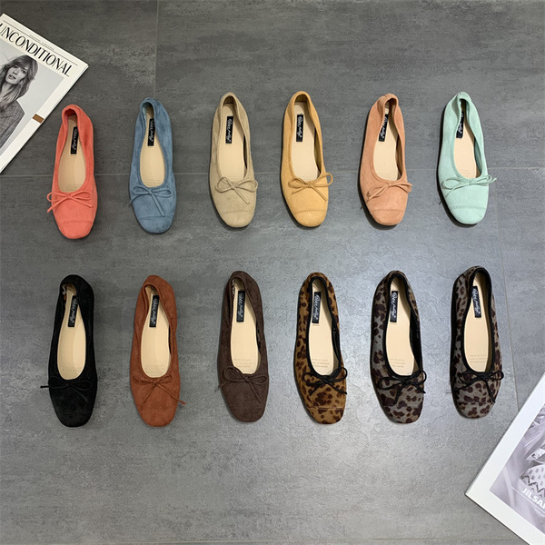 Universal ballet shoes flat square toe with bow