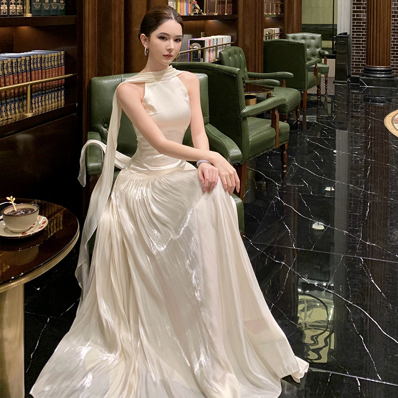 White Moonlight French Halterneck Dress Can Be Worn Daily for Engagement, Evening and Birthday, Small Light Dress, Beautiful Long Dress White Moonlight French Halterneck Dress Can Be Worn Daily for Engagement, Evening and Birthday, Small Light Dress, Beautiful Long Dress