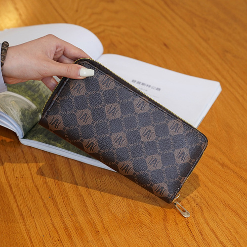 Manufacturer women's long 2024 new fashion soft pickup bag wallet women's clutch bag pocket women one piece drop shipping
