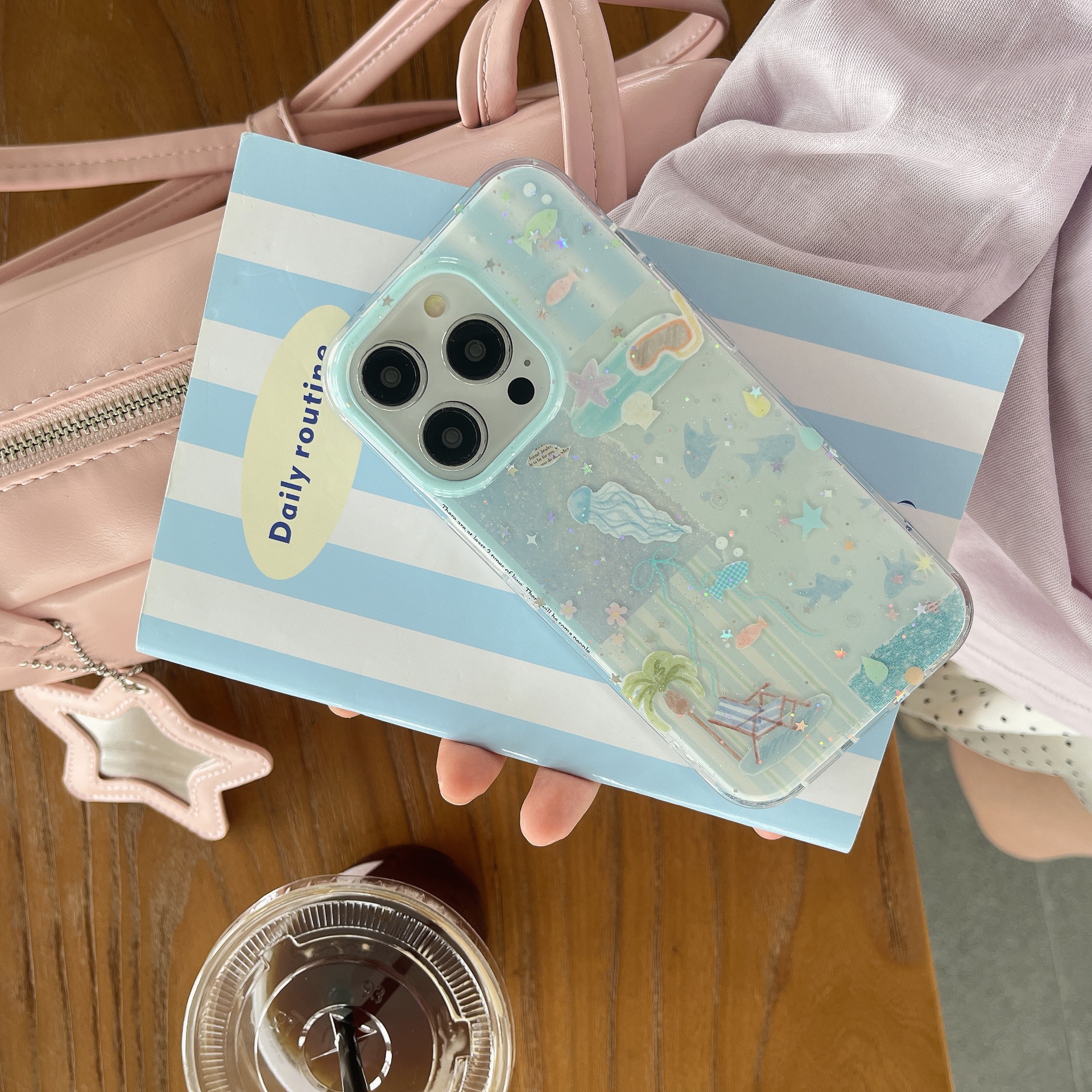 Divertido brillo azul costura medusa para Apple 16ProMax funda para teléfono móvil 15Pro Summer 14/13 Mujer 15