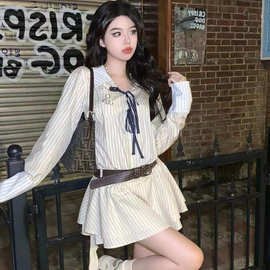 学院风长袖条纹衬衫连衣裙女春秋季2025新款茶系穿搭假两件套短裙