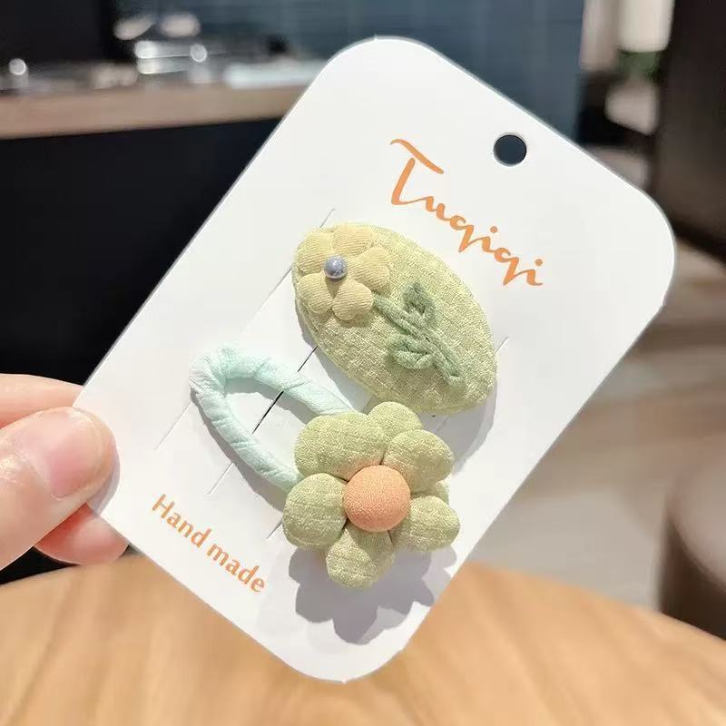 子供用ヘアピン、フラワーストロベリーBBクリップ、女の子用前髪サイドクリップ、ヘアピン、ベビーファブリックヘアアクセサリー、フラワーヘアピン|undefined