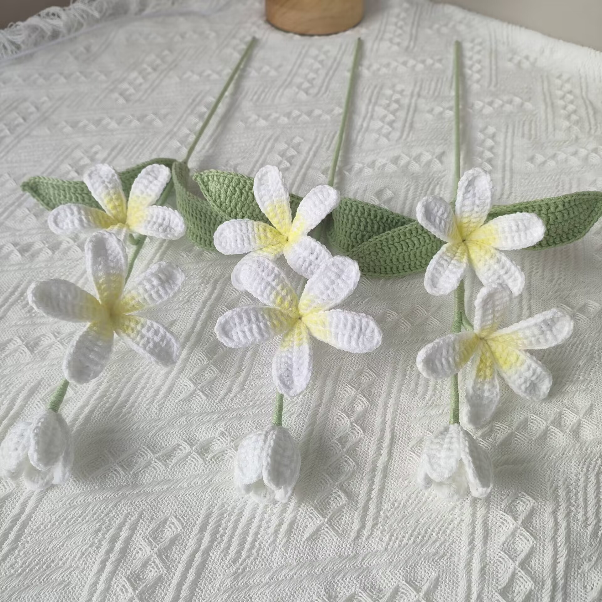 Handmade Wool Yarn Woven Egg Bouquet, Fresh and Minimalist Office and Home Desk Ornament, Decorated Finished Product Wholesale