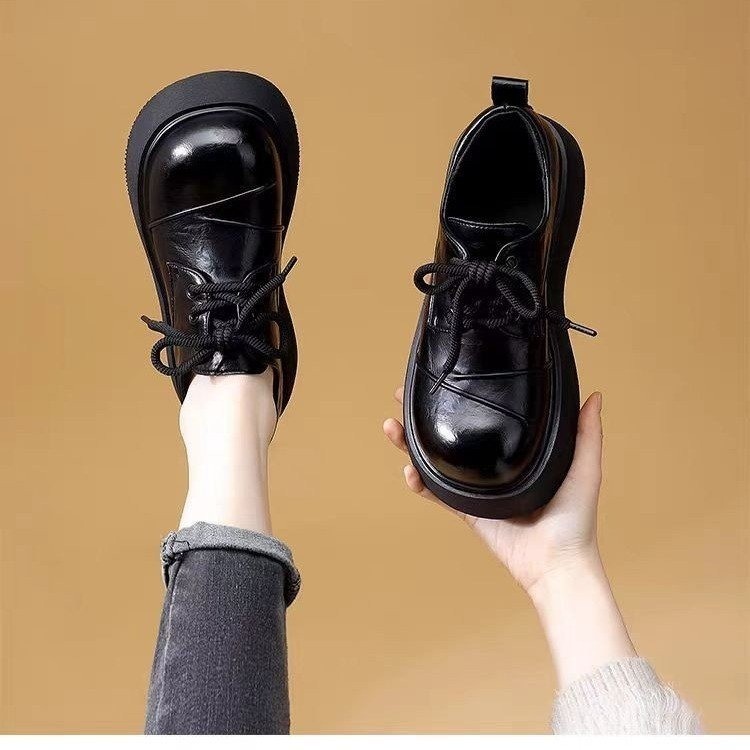 2026 primavera nueva cabeza redonda de cuero suave estilo británico Lefour zapatos de mujer cómodos ultraligeros antideslizantes anti-desgaste zapatos de cuero versátiles