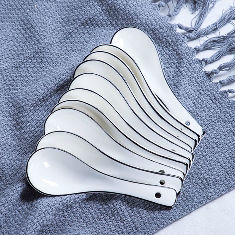 Cucharas de cerámica al por mayor, blancas puras con bordes negros, cucharas para sopa, cucharas para arroz, cucharas de mango largo con forma de cisne, vajilla diaria, utensilios de mesa estilo occidental.