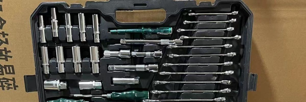 121-Piece Auto Repair Tool Set, Car Maintenance Repair Kit, Socket Set, Wrench Combination, Car Repair Wholesale