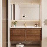 Среднекварная линия ветровой костя