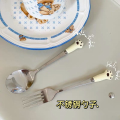 Insフォーク家庭用かわいいアニメアイスクリーム猫爪スプーンお土産セラミックスプーンステンレススプーン
