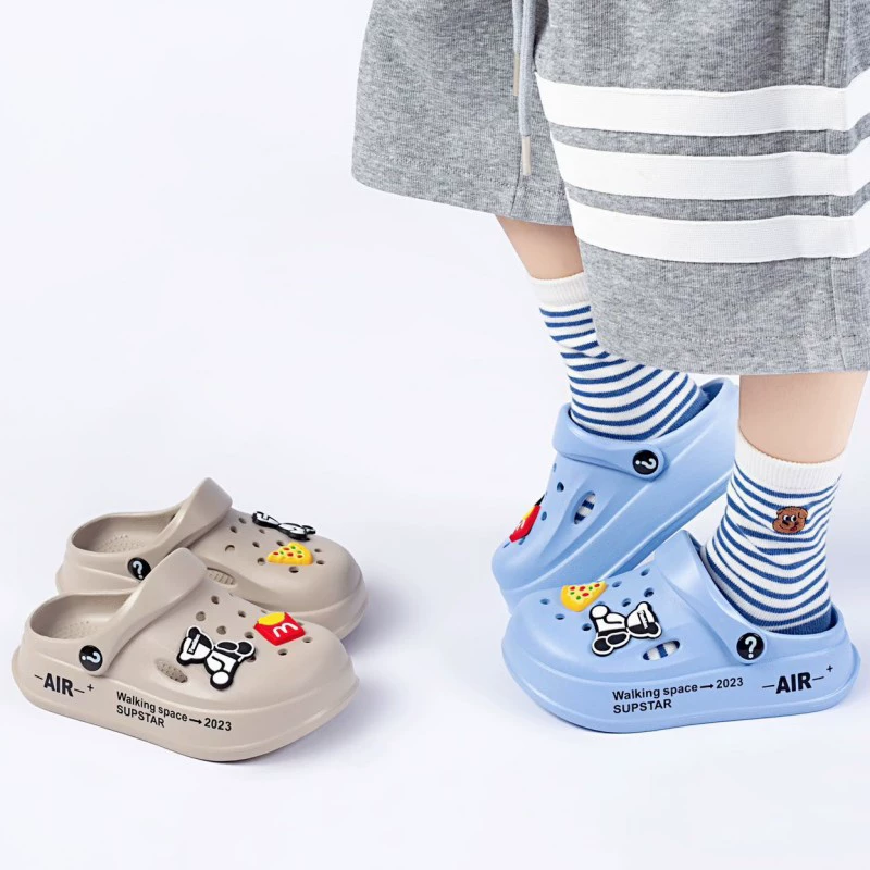 Мультяшные тапочки, Детские мужские уличные туфли с отверстиями для мальчиков, средних и больших детей, детские сандалии, летние Нескользящие пляжные сандалии