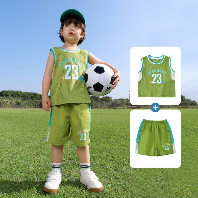 라임 그린 슈트