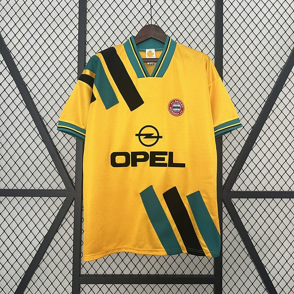 1993-95 Bayern away game