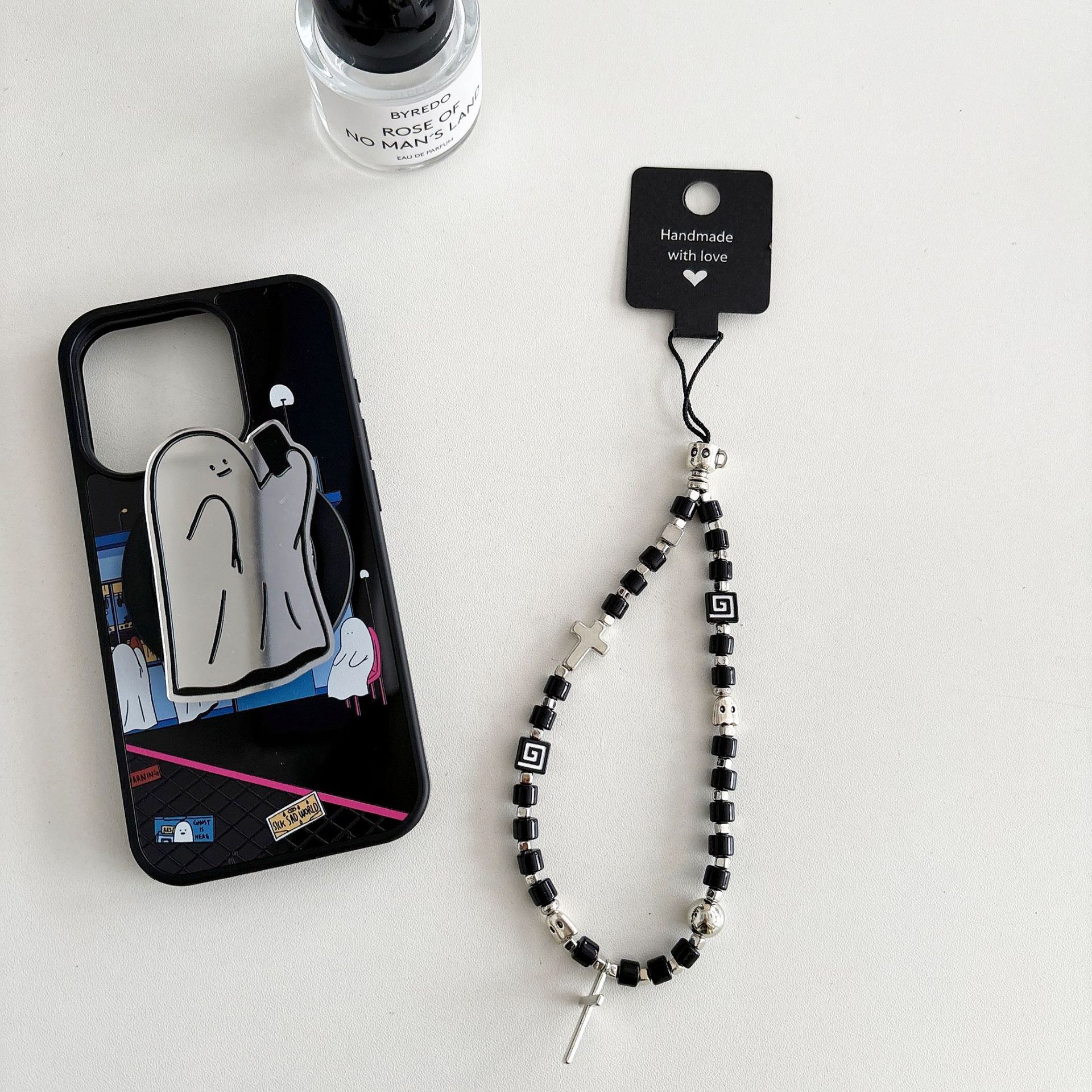 Cuentas de perlas hechas a mano, cadenas de teléfonos móviles, bolsos, colgantes, colgantes de muñeca, cuentas hechas a mano.