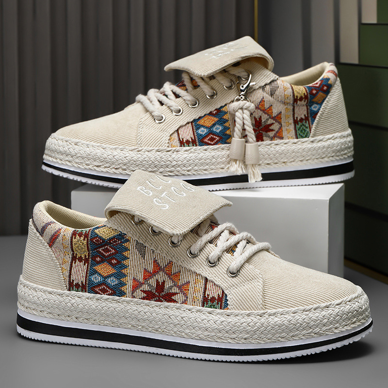 2024 nuevos zapatos de skate casuales de primavera y otoño zapatos perezosos zapatos de tela zapatos de moda para hombres