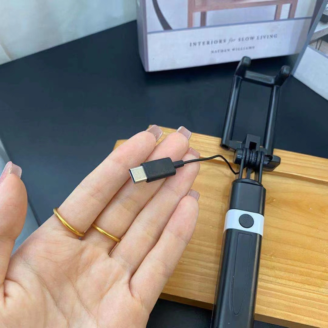 Teléfono móvil selfie Stick para Android Apple Control de alambre 3,5 typec interfaz telescópica plegable selfie artefacto al por mayor