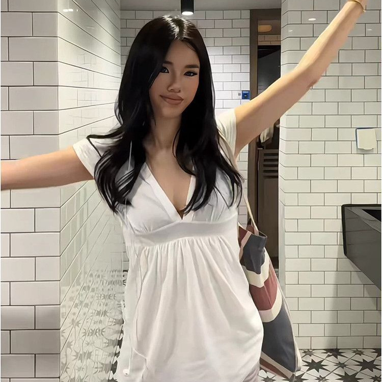 American-Style Spicy Girl White Sexy Deep V-Neck Short-Sleeve Slim-Fit Top, Summer Slimming and Stylish Versatile Niche Outerwear T-Shirt