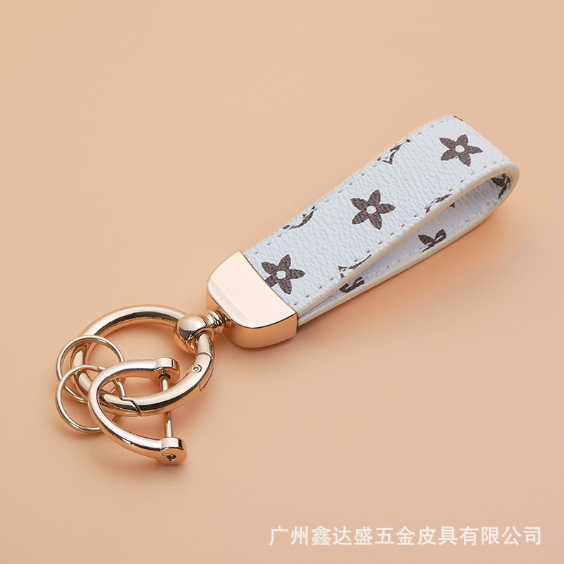 Marca de moda presbicia cuero coche llavero hombres llavero coche cintura colgando herradura hebilla fuerte resistente al desgaste fábrica ventas directas