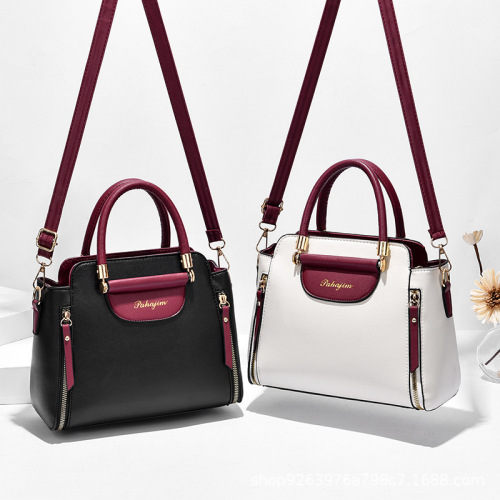 Manufacturer's Attractive Women's Small Bag  New Trendy Korean Style Casual Shoulder Handbag Versatile Crossbody Small Square Bag