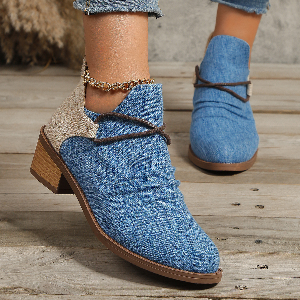 Damenschuhe 2024 Herbst und Winter neue spitze Zehenpartie mit quadratischem Absatz und Leopardenmuster, modische kurze Stiefel für Damen in großen Größen_voghion.com