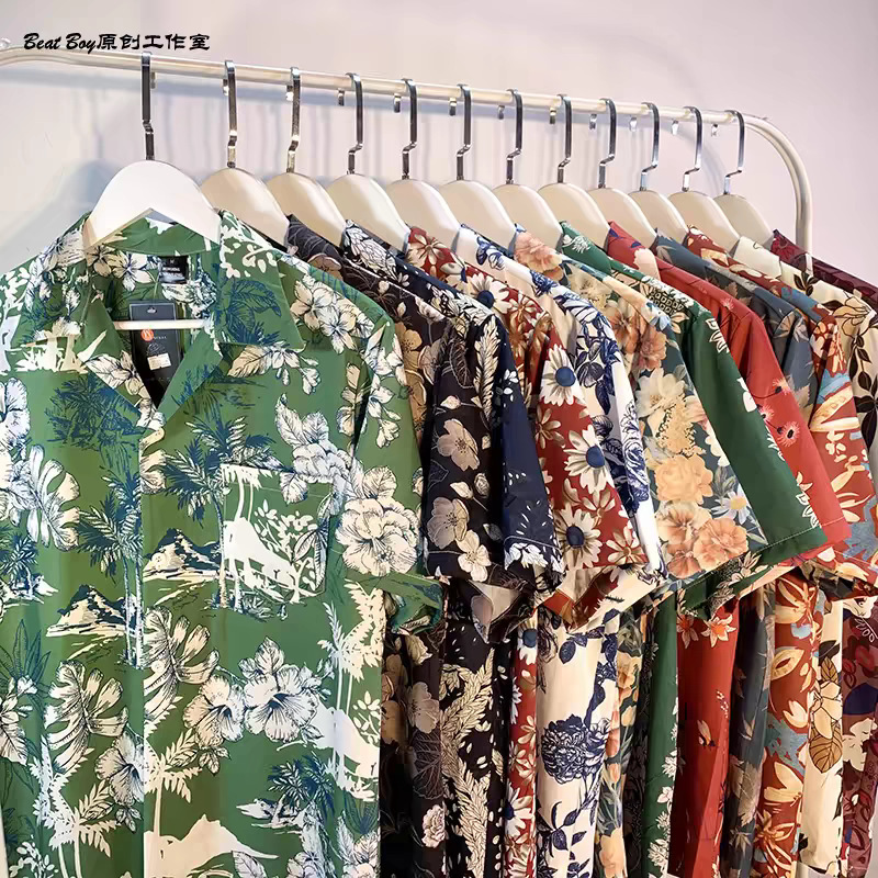 Hong Kong style retro Hawaiian short sleeve vintage floral shirt men's and women's Thai Yupi handsome couple ins beach shirt Hong Kong style retro Hawaiian short sleeve vintage floral shirt men's and women's Thai Yupi handsome couple ins beach shirt