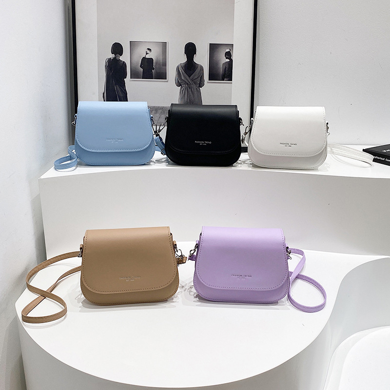 Bolso bandolera bolso pequeño de moda para mujer 2025 verano nueva tendencia minimal bolso de mensajero literario elegante bolso de sillín