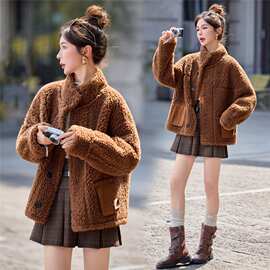 双面穿皮毛一体短外套女2025年秋冬新款宽松毛毛翻领加绒加厚棉服