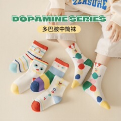 2025秋季新款儿童袜子中筒袜男童女童多巴胺彩色条纹毛毛虫中大童