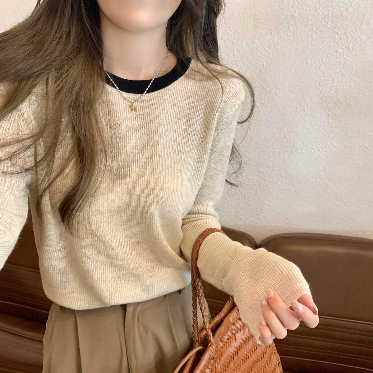 Women's Base Layer 2025 New Autumn Long-Sleeve Thin Knit Top Niche High-End Sweater Color-Block Top