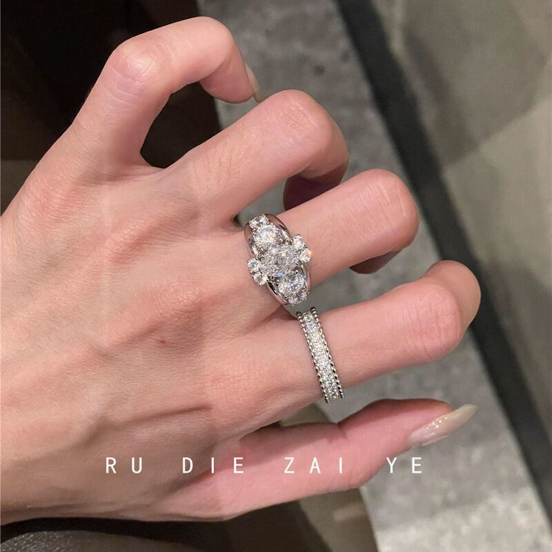 Kuning Old Money Style French Heavy Craft Sparkling Ring Pigeon Egg Vintage Light Luxury High-End Open Ring Kuning Old Money Style French Heavy Craft Sparkling Ring Pigeon Egg Vintage Light Luxury High-End Open Ring