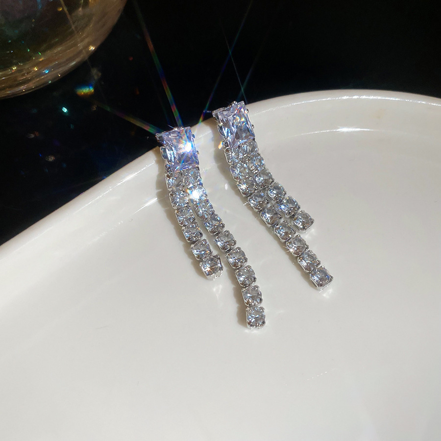 Medieval vintage diamantes goteo pendientes collar ligero lujo nicho cerradura estilo palacio conjunto de joyas exquisitas